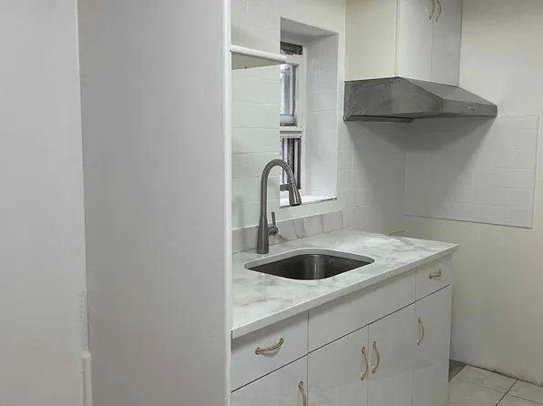 2078 E 29th St #1, Brooklyn, NY 11229