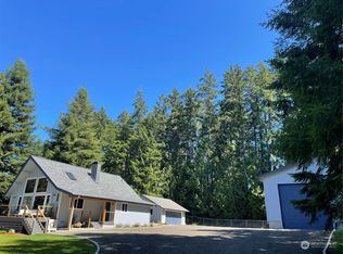 650 E Ballantrae Dr, Shelton, WA