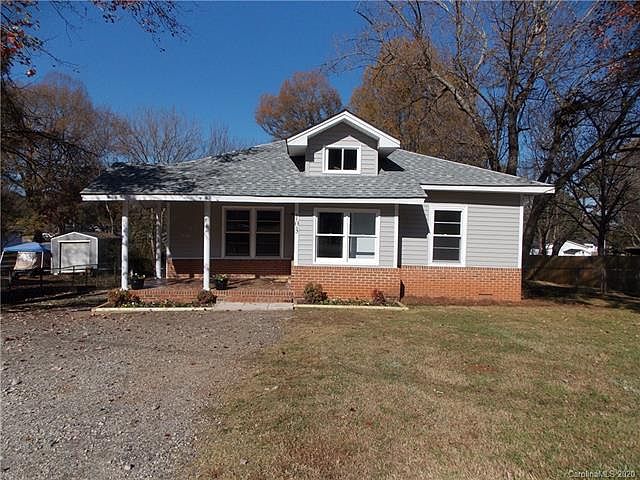 1st image of 103 N McGinnis Pl