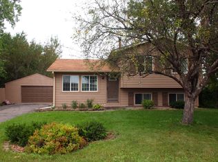 11880 97th Ave N, Maple Grove, MN 55369