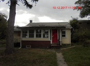 68 Douglas St, Fords, NJ 08863