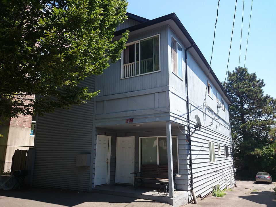 2nd image of 1730 19th Dr NE