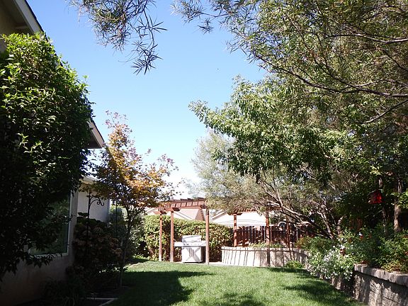 5th image of 3158 N Shelly Ave