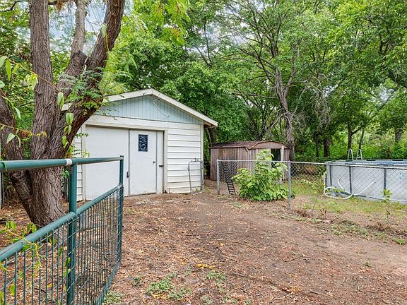 4th image of 2409 Pecandale Dr
