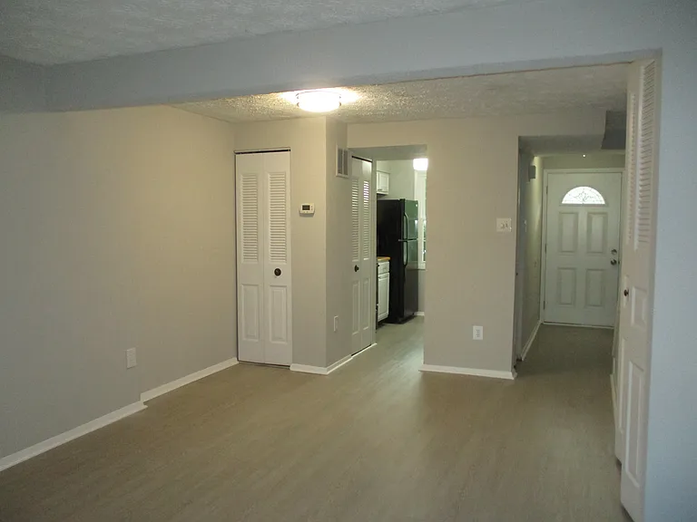 8601 Kenosha Ct — Photo 7