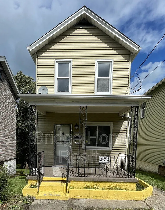 2 bed, 1.0 bath, $1,130 — Photo 1