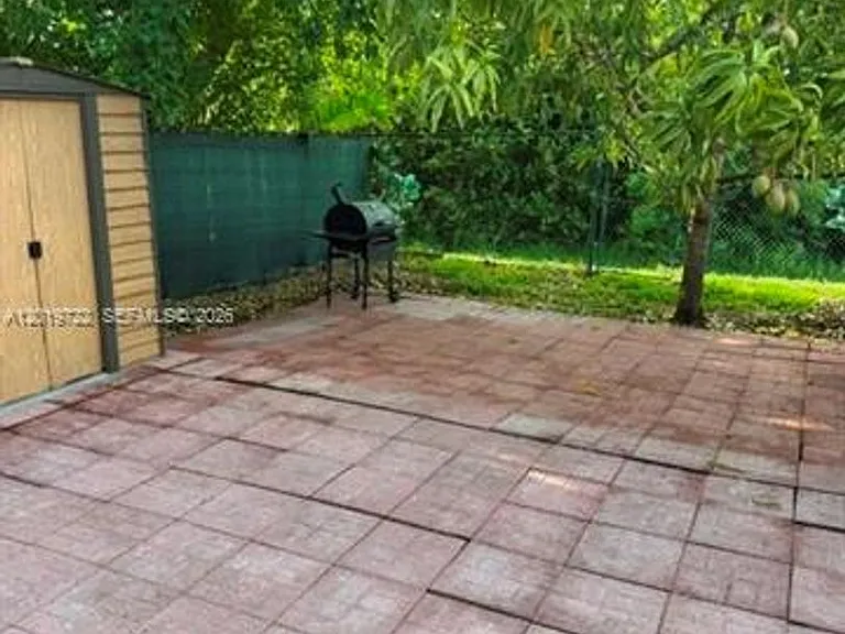 14803 SW 9th Ln #Townhouse 14803 — Photo 12