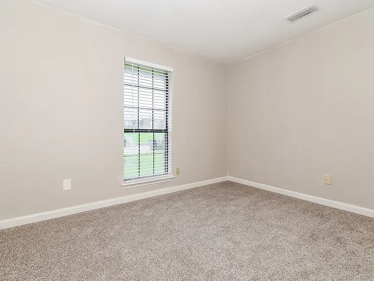 3315 Kellie St — Photo 14