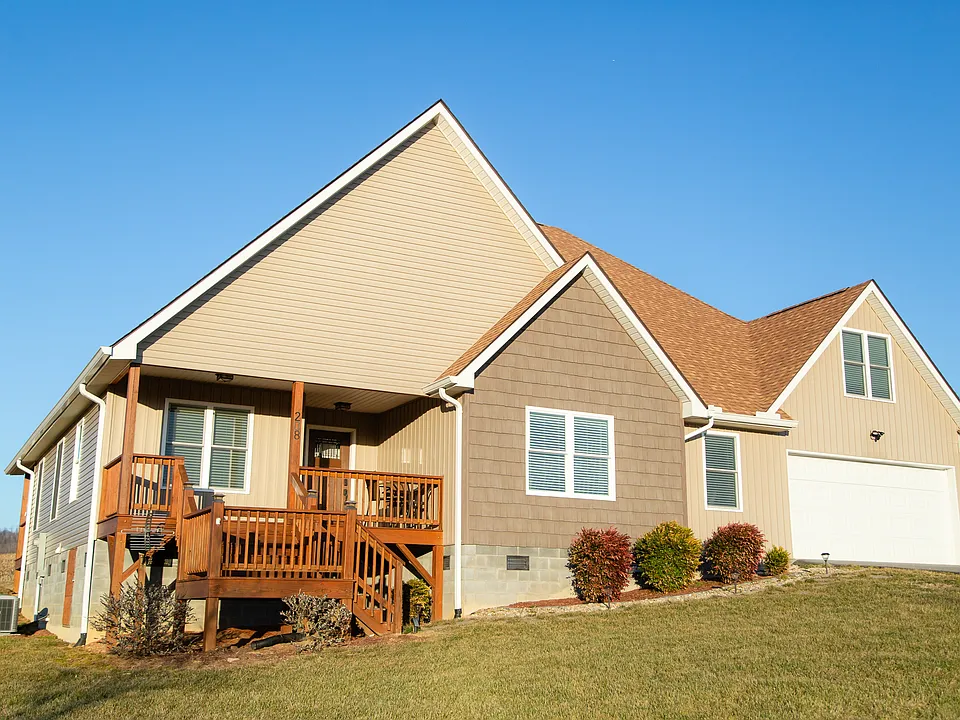 208 Wind Valley Trl