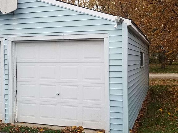 1 car garage stall with opener included with rent.