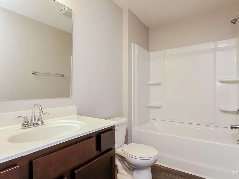 701 Falls Ln — Photo 8