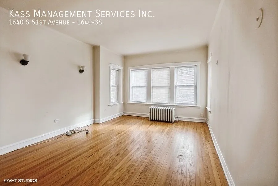 Lovely 2bed in Cicero - Spacious Floorplan - Heat & Appliances Incl - — Photo 1