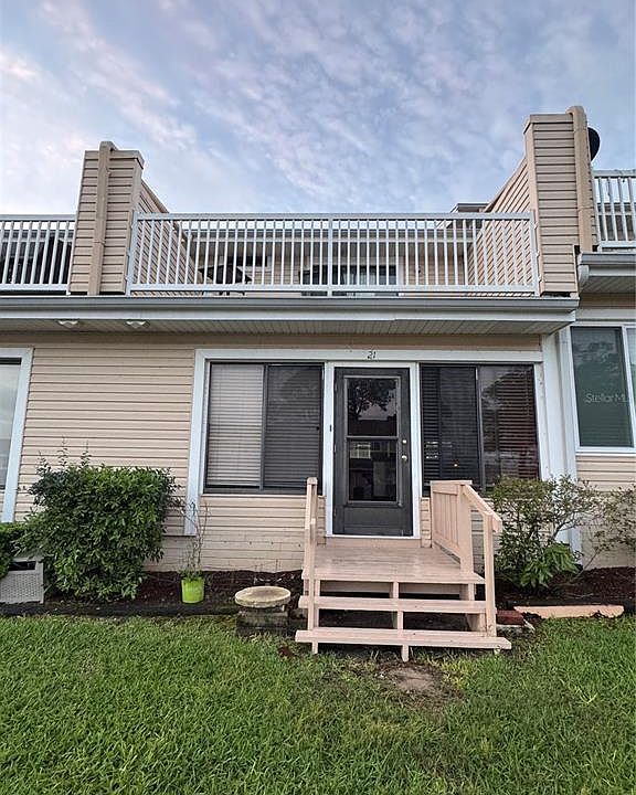 1st image of 11001 SE Sunset Harbor Rd #D21
