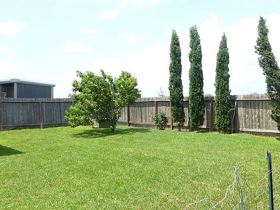 2nd image of 613 N Mason Cir