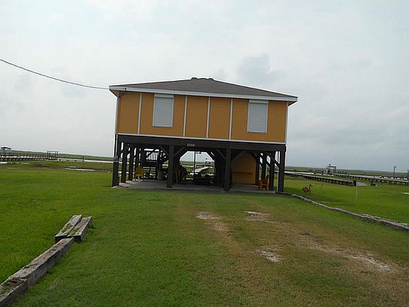 2nd image of 2058 County Road 201
