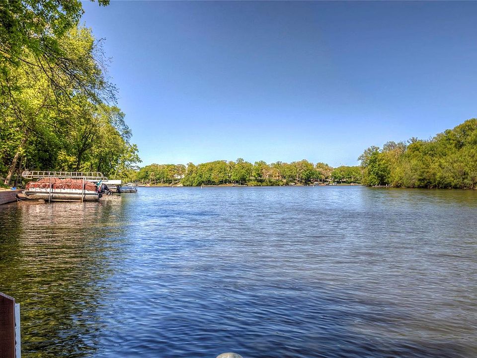 15 Regatta Bay Ct, Lake Saint Louis, MO 63367 Zillow