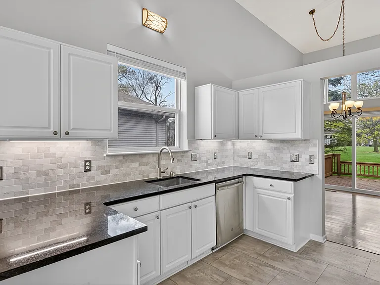 3141 Bridlewood Dr — Photo 14