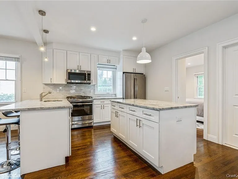338 Palmervenue #A — Photo 8
