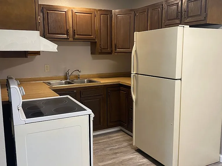 BP - 1213 8 Plex — Photo 5