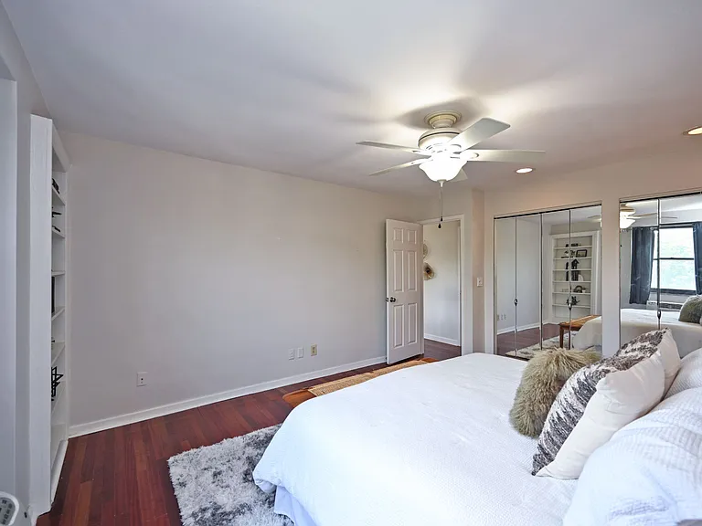 1815 William Howard Taft Rd #701 — Photo 20