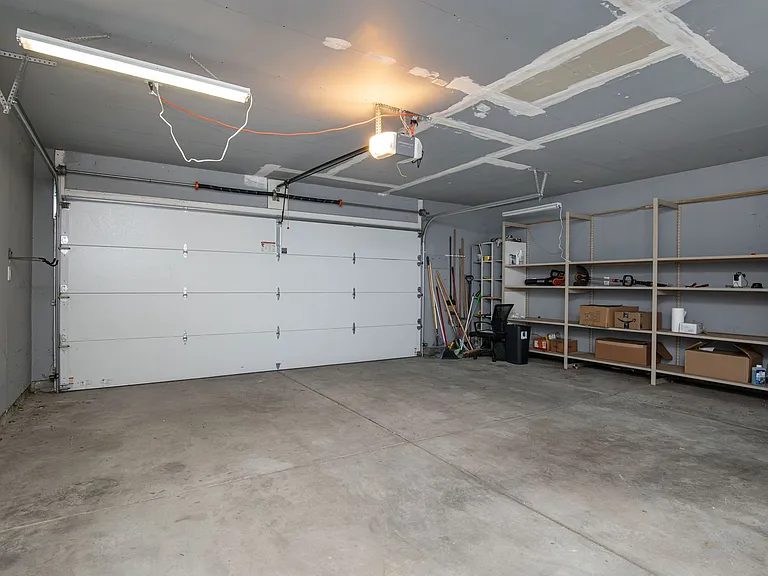 936 Camp St — Photo 48
