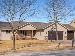 609 Riders Club Rd, Onalaska, WI 54650