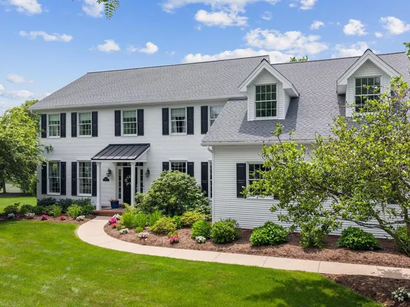 2420 Chatham Ct, State College, PA 16803
