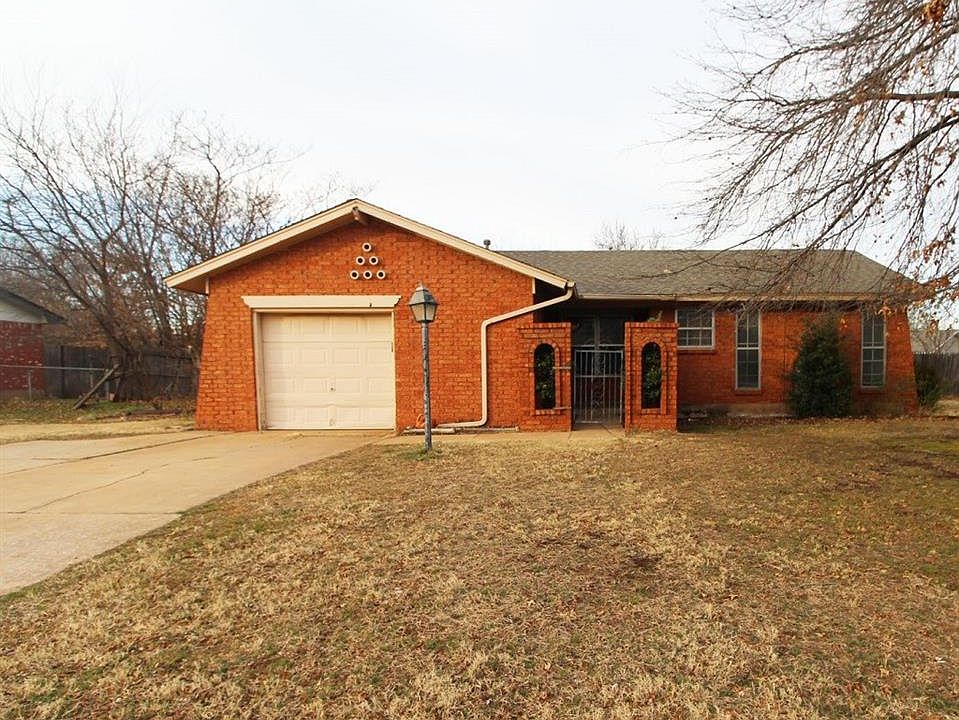 1st image of 4737 Princess Ln