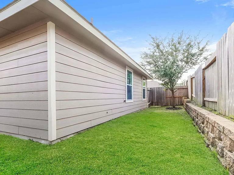 2931 Karin Crest Ln — Photo 5