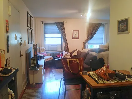 Rented by Picture Realty Inc. | media 7