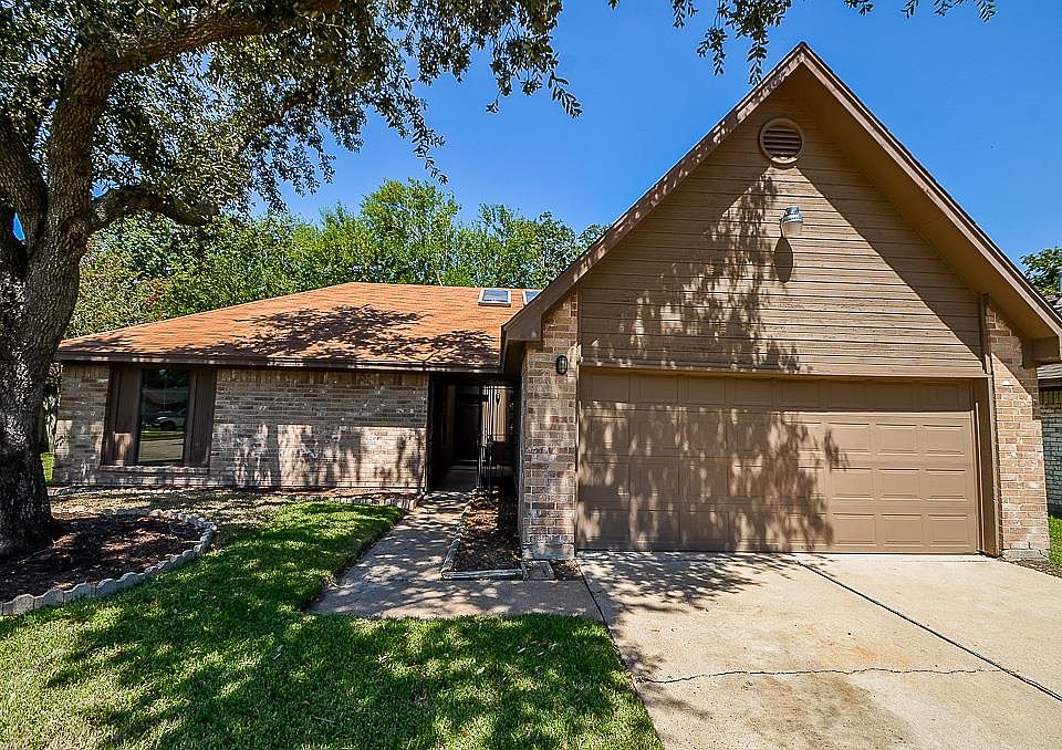 1st image of 14414 Moorfield Dr