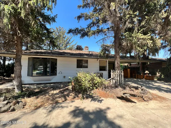 305 Berger Ln, Toppenish, WA 98948