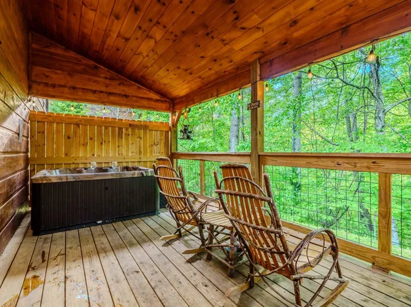 (undisclosed Address), Gatlinburg, TN 37738