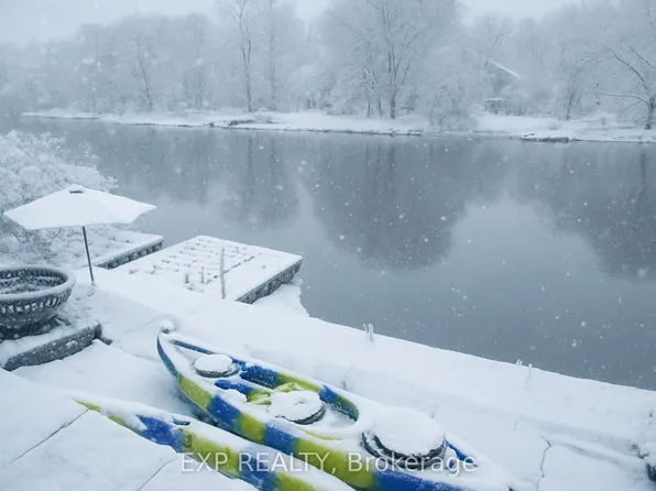 27 Sunnidale Rd S, Wasaga Beach, ON L9Z 2M5