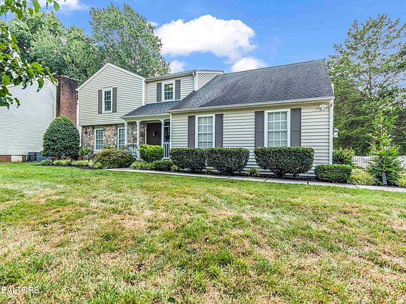 2nd image of 9029 Candlewood Dr