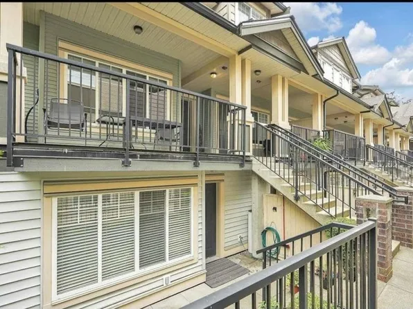13958 108th Ave #125, Surrey, BC V3T 0B4