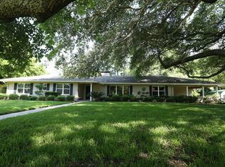 20 Sunset Rd, Palestine, TX 75801