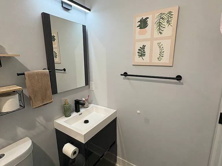 402 W Berks St #1 — Photo 24