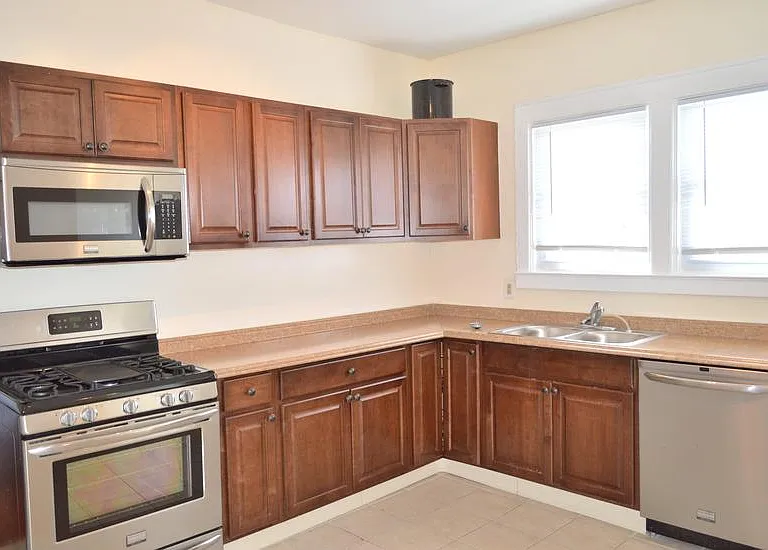 1201 Madison St #1 — Photo 4