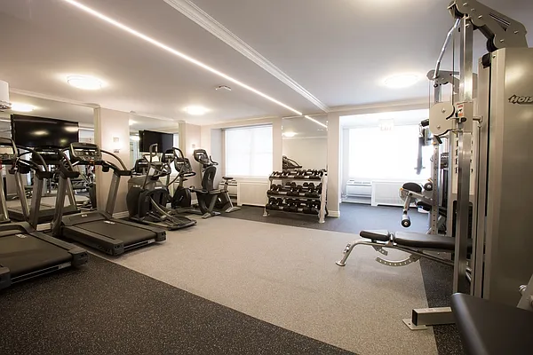 Rented by Stonehenge NYC LLC | media 12