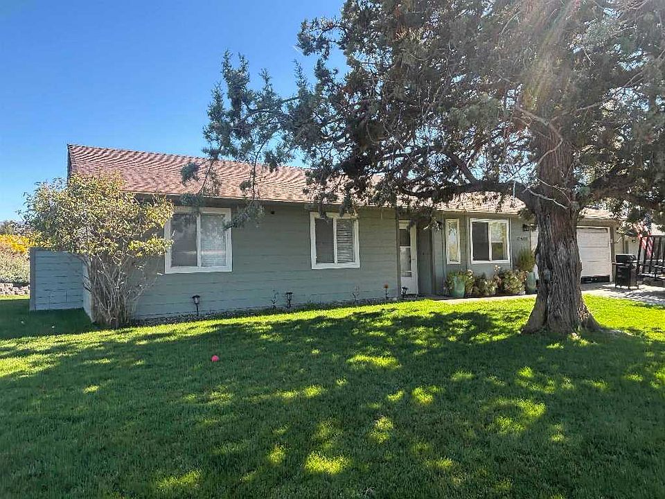 1st image of 17420 Otter Ct