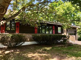 21 Gregory Rd, Wallingford, CT 06492