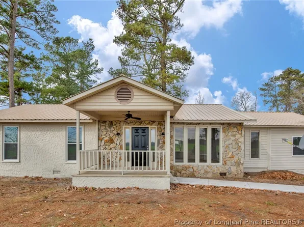 997 Balfour Rd, Red Springs, NC 28377