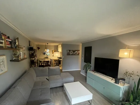 312 Carnarvon St, New Westminster, BC V3L 5H6