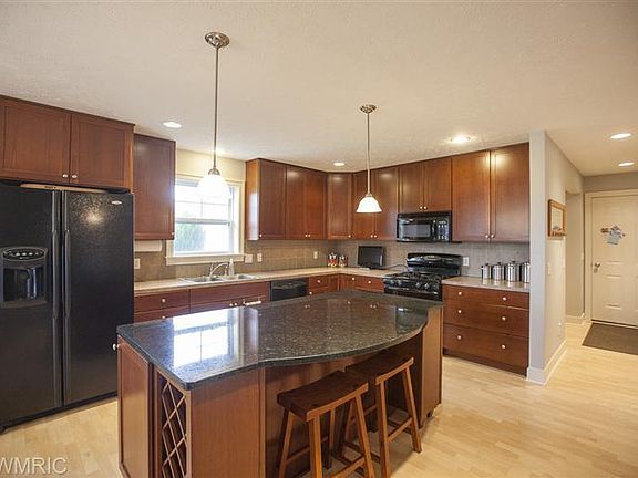 2nd image of 8309 Copper Heights Dr SE