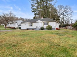 6 Pinehurst Dr, Webster, MA 01570