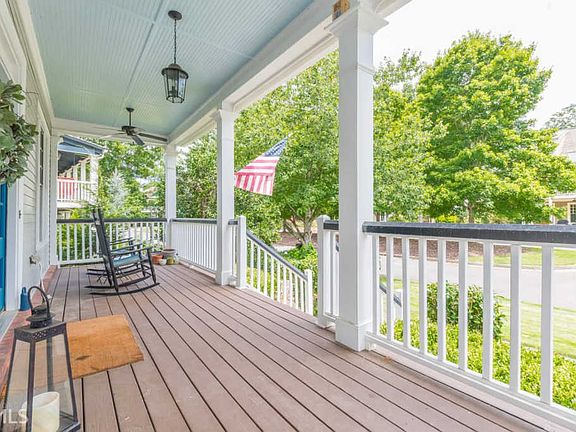 3rd image of 22 Waterfront Park Ct