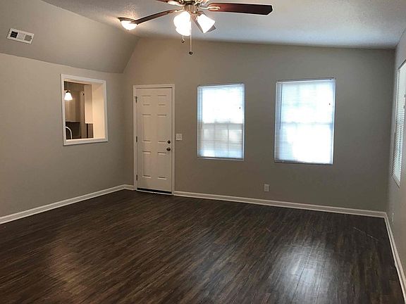 2nd image of 320 Sprucewood Dr