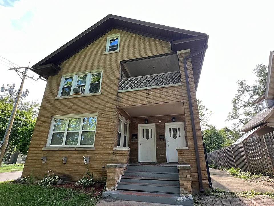 170 S Porter St #2