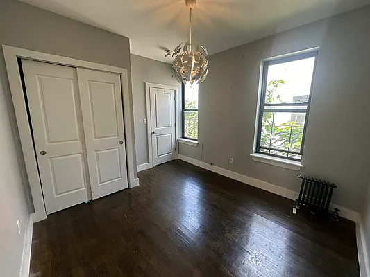 Rented by R New York | media 1